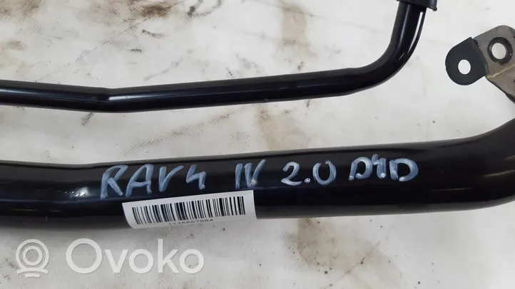 Toyota RAV 4 (XA40) Polttoainesäiliön täyttöaukon suukappale 