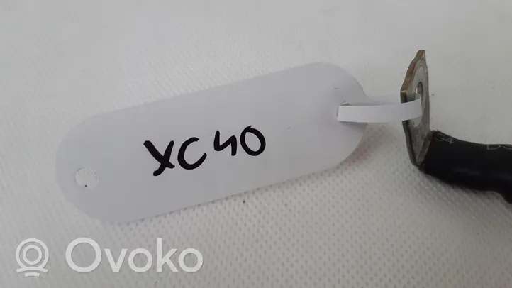 Volvo XC40 Cavo positivo (batteria) 