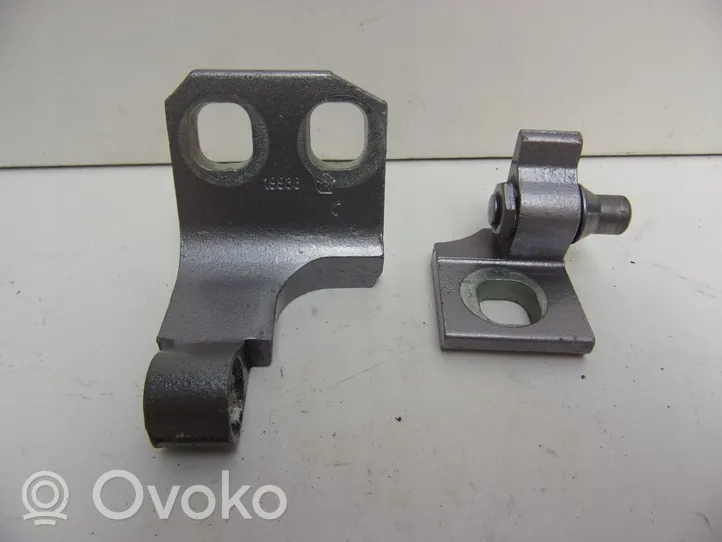 Jeep Cherokee Front door hinge set 