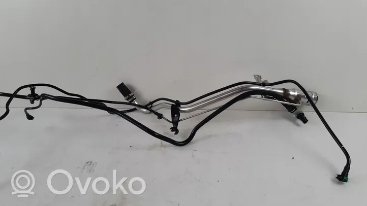 Volvo XC90 Fuel tank filler neck pipe 31465854