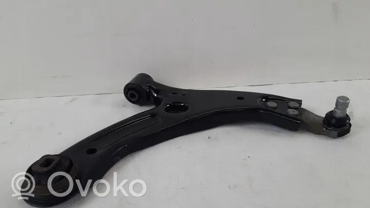 Volvo XC40 Braccio di controllo sospensione anteriore 32221154