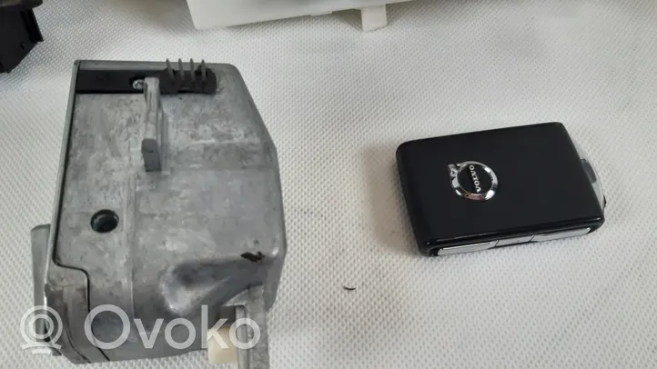 Volvo V60 Module de fusibles 