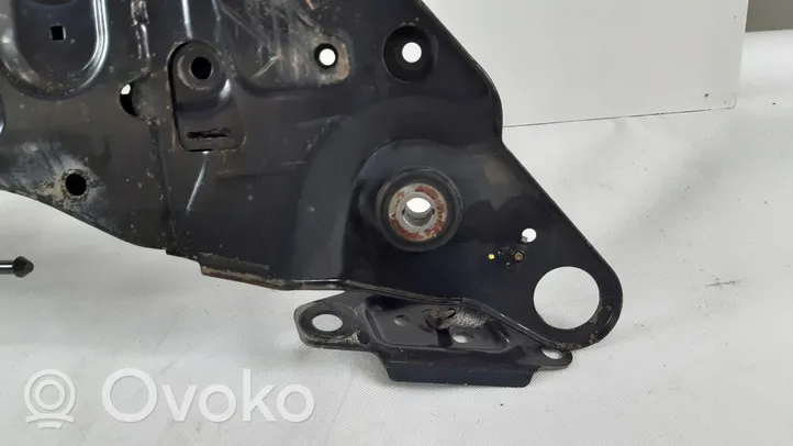 Volvo V60 Belka osi przedniej 32246365