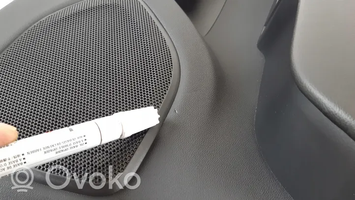 Volvo V60 Apmušimas galinių durų (obšifke) 