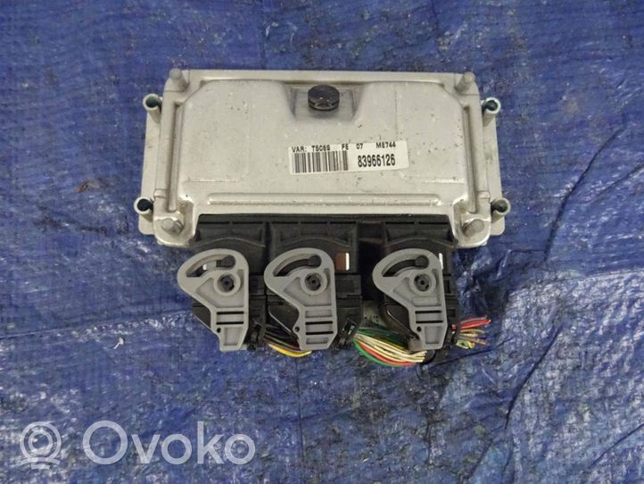 Peugeot 307 Calculateur moteur ECU 9657823880