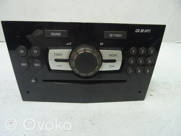 Opel Corsa D Panel / Radioodtwarzacz CD/DVD/GPS 13407100