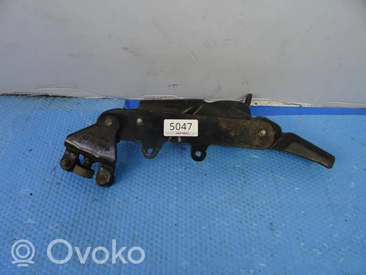 Fiat Doblo Liukuoven alempi rullaohjain/sarana 51815790