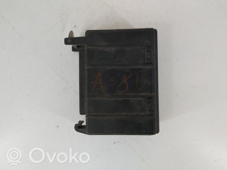 Audi 80 90 S2 B4 Komforto modulis HJS63010257