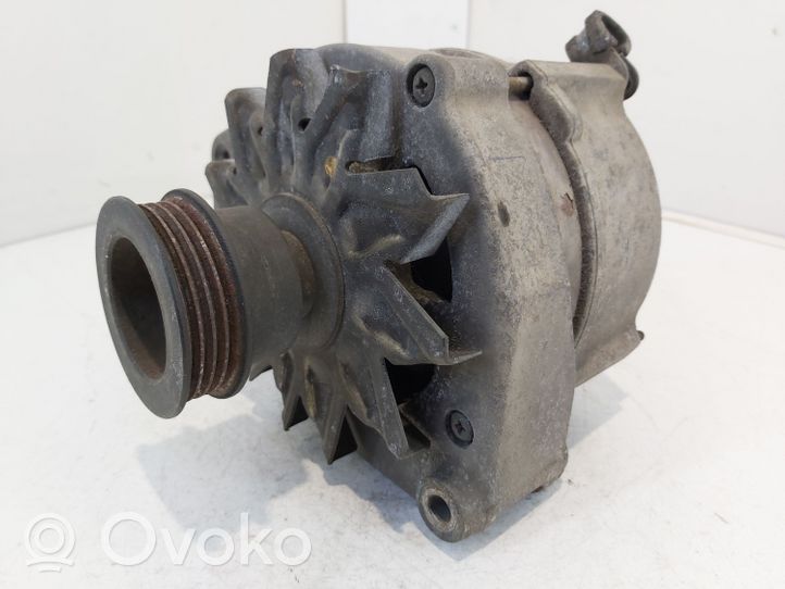 Audi 80 90 S2 B4 Generatore/alternatore 0120469011