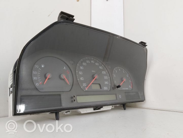 Volvo S70  V70  V70 XC Tachimetro (quadro strumenti) 9166196