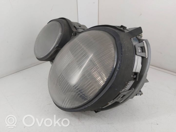 Mercedes-Benz E W210 Lampa przednia 14434500