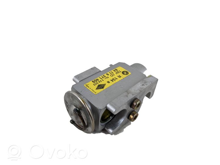 BMW 5 E39 Air conditioning (A/C) expansion valve 64118371459