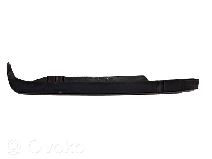 Volkswagen PASSAT B2 Front bumper mounting bracket 