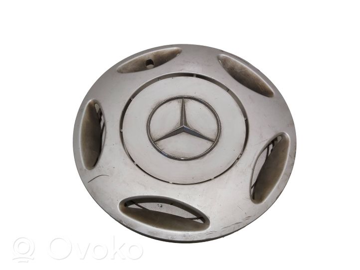 Mercedes-Benz C W202 Mozzo/copricerchi/borchia della ruota R15 2024010624