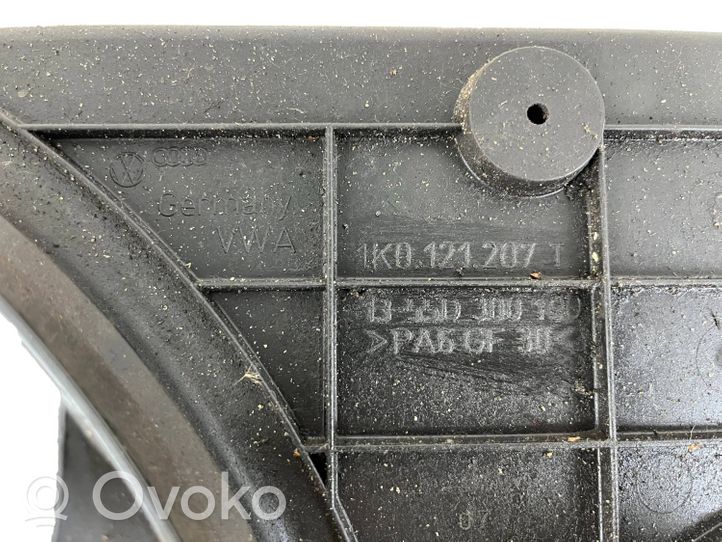 Volkswagen Golf V Convogliatore ventilatore raffreddamento del radiatore 1K0121207T