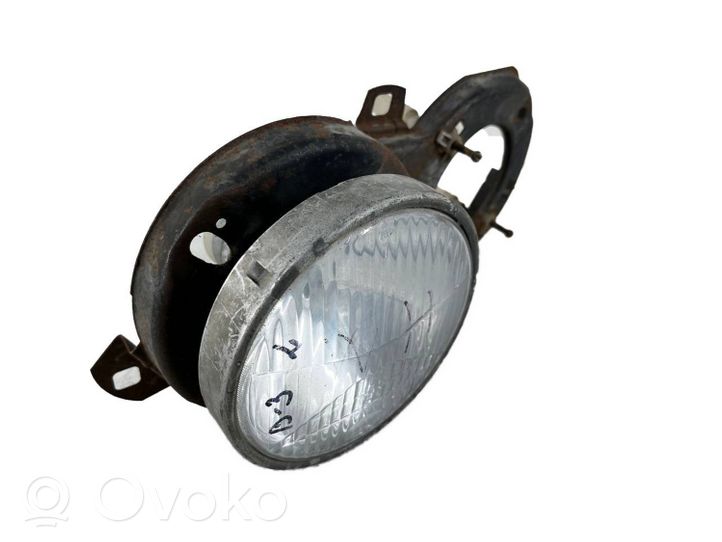 BMW 5 E28 Lampa przednia 311110480