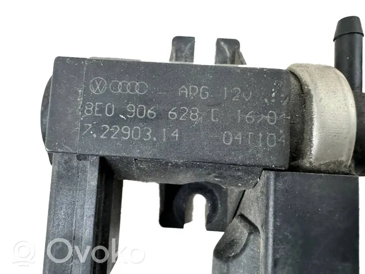 Audi A4 S4 B6 8E 8H Zawór podciśnienia / Elektrozawór turbiny 8E0906628C