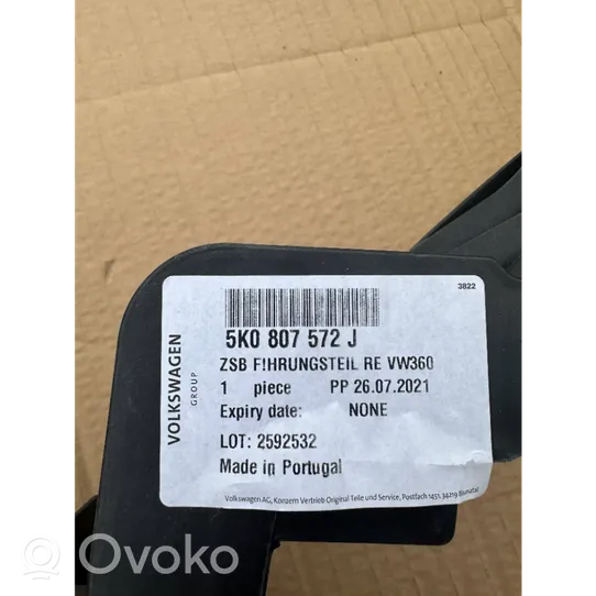 Volkswagen Golf VII Priekšējā luktura turētājs 5K0807572J