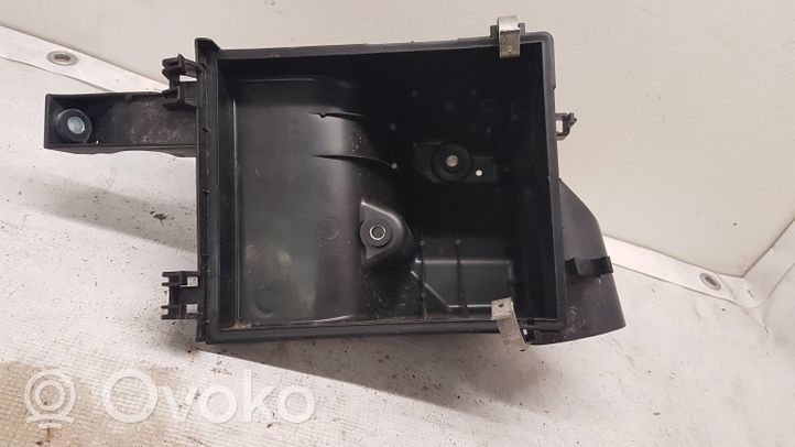 Toyota Prius (XW30) Boîtier de filtre à air 1770137170