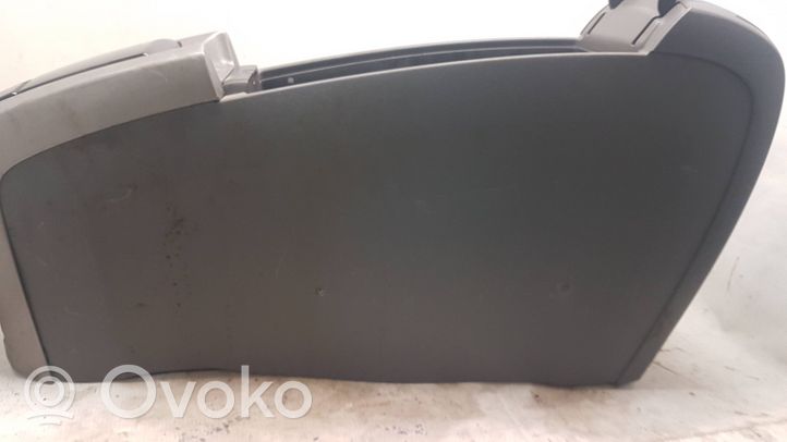 Toyota Prius (XW20) Podłokietnik tunelu środkowego 5890147040