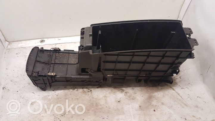 Toyota Prius (XW20) Bracciolo 5890147050