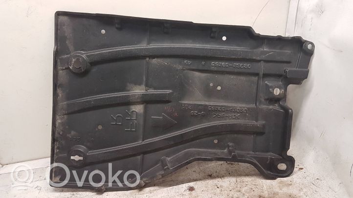 Toyota Prius (XW20) Osłona środkowa podwozia 5816547020