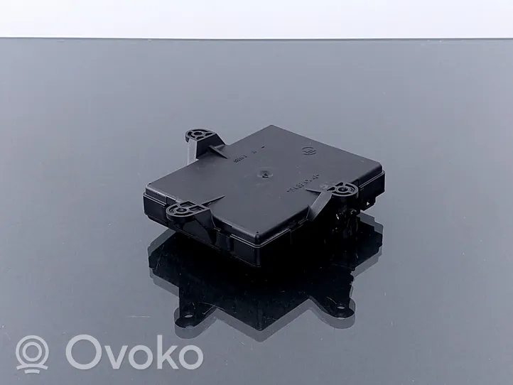 Mercedes-Benz B W245 Door control unit/module 05072342