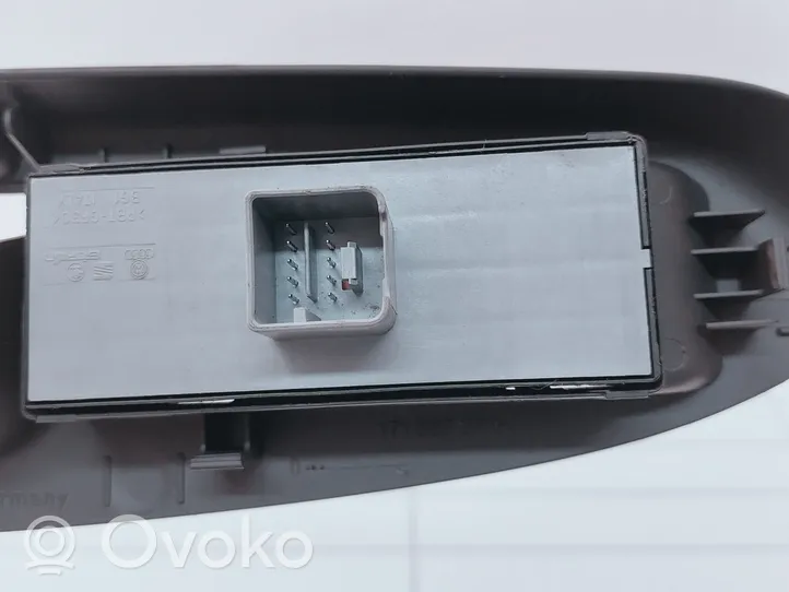 Volkswagen Touran I Ramka przycisków otwierania szyby drzwi przednich 
