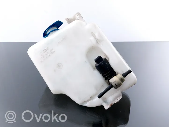 Volkswagen Golf III Windshield washer fluid reservoir/tank 