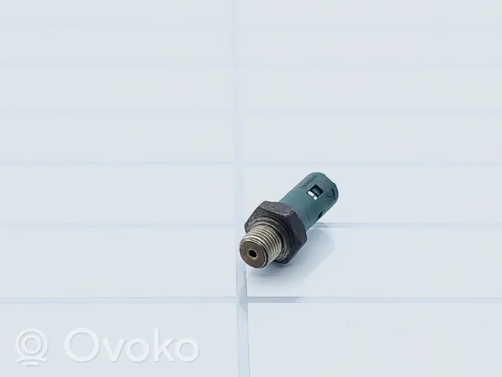 Volvo S40, V40 Sensore di pressione dell’olio 