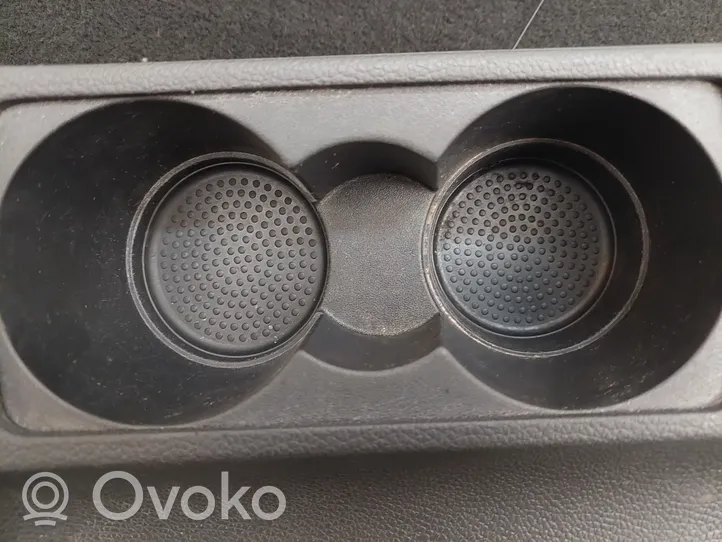 Volkswagen Golf VI Center console 