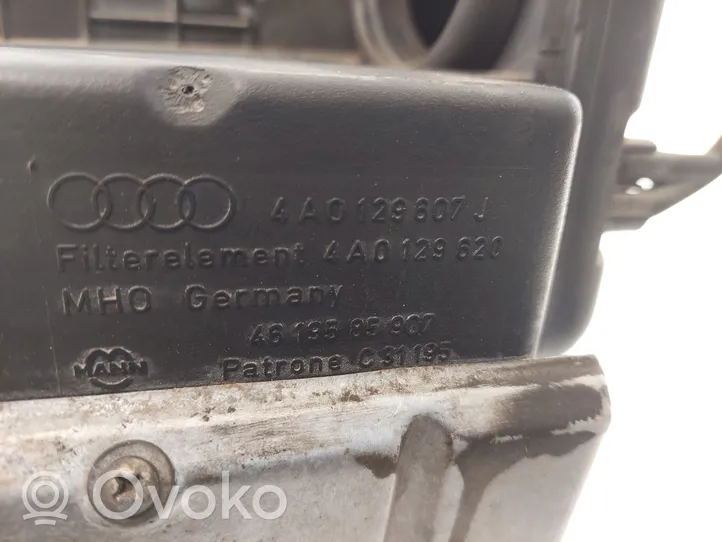 Audi A6 S6 C4 4A Caja del filtro de aire 4A0133837D