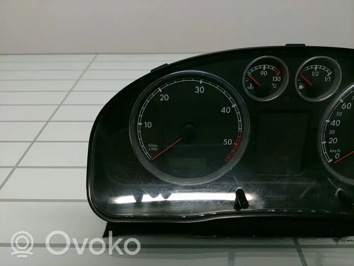 Volkswagen PASSAT B5.5 Speedometer (instrument cluster) 110080136