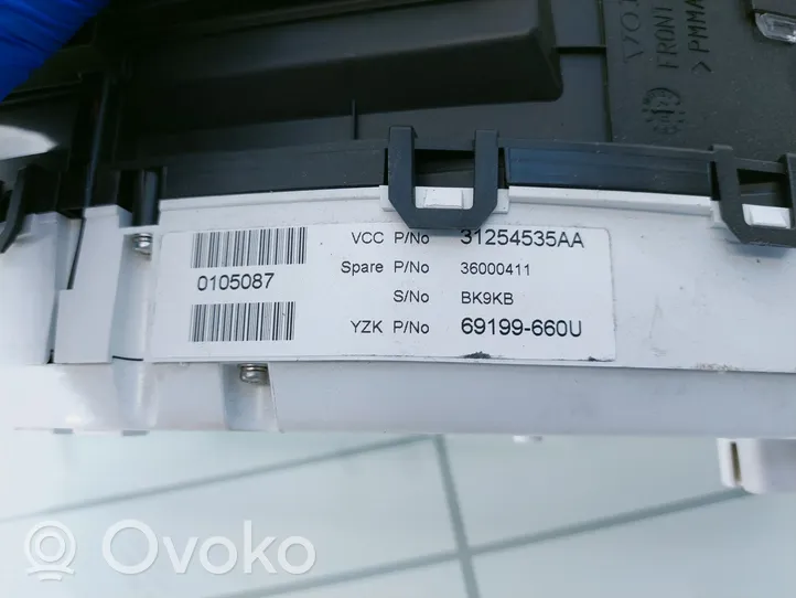 Volvo V70 Licznik / Prędkościomierz 69199660U