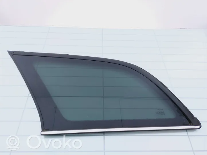 Toyota Avensis T250 Заднее боковое стекло кузова 