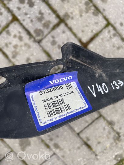 Volvo V40 Apatinė bamperio dalis (lūpa) 31323098