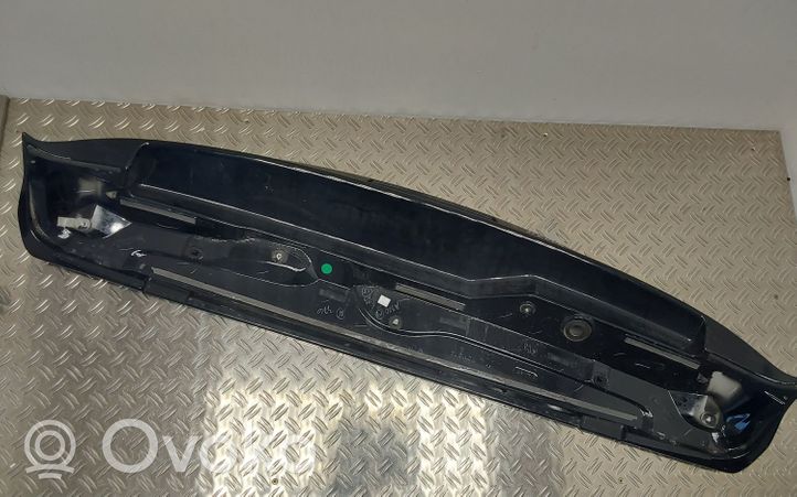 Toyota Sienna XL30 III Spoiler del portellone posteriore/bagagliaio 7608508010