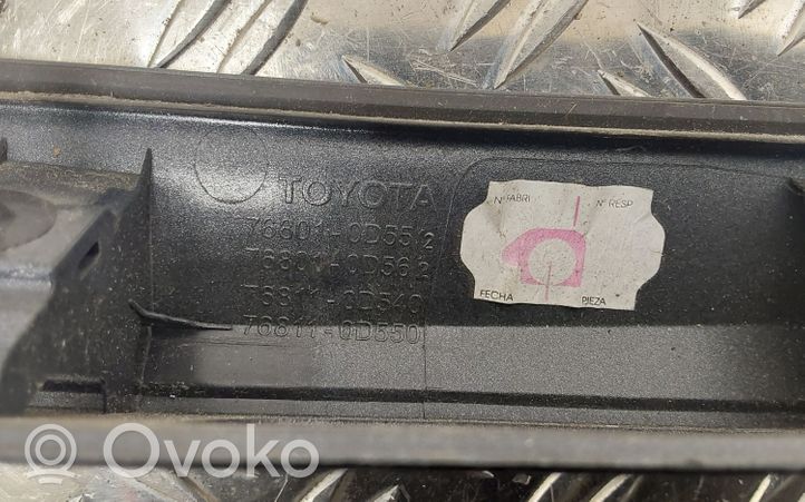 Toyota Yaris Galinio dangčio numerio apšvietimo juosta 768010D552