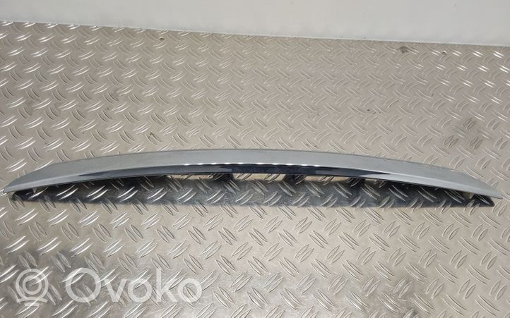 Toyota Yaris Listwa oświetlenie tylnej tablicy rejestracyjnej 768010D190