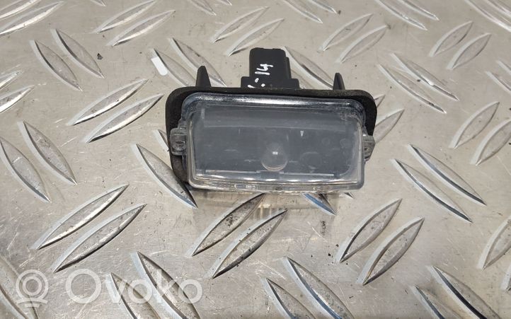 Toyota Avensis T270 Number plate light 