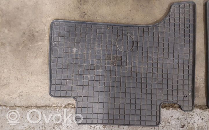 Toyota Land Cruiser (J120) Set di tappetini per auto 