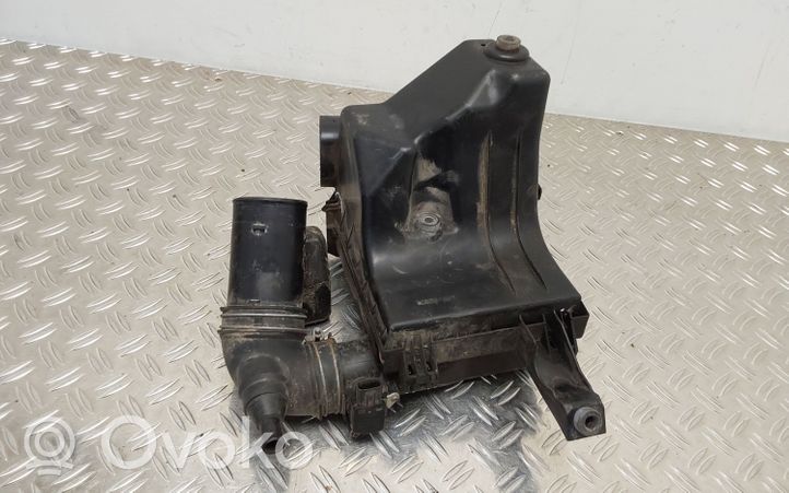 Toyota Prius (XW30) Boîtier de filtre à air 1781237030