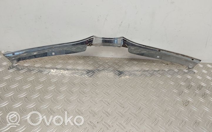 Toyota Corolla Verso E121 Etusäleikkö 7577013040