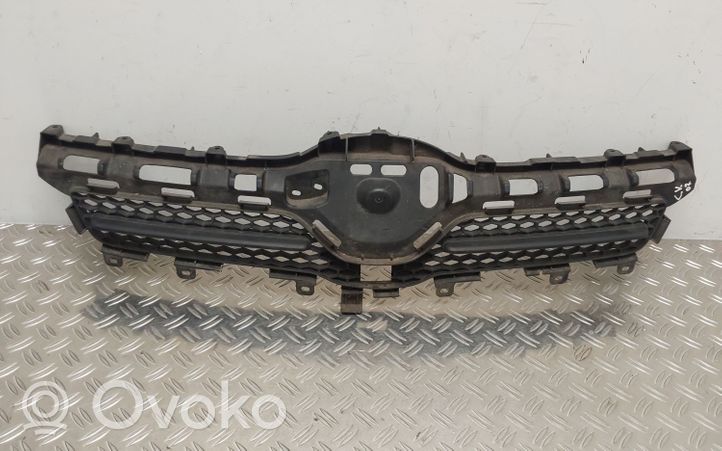 Toyota Corolla Verso AR10 Grille calandre supérieure de pare-chocs avant 531110F030