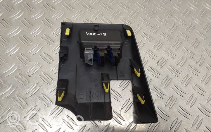 Toyota Yaris Panelės apdailos skydas (apatinis) 554330D380