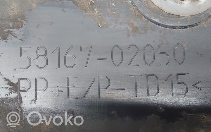 Toyota Auris 150 Osłona boczna podwozia 5816702050