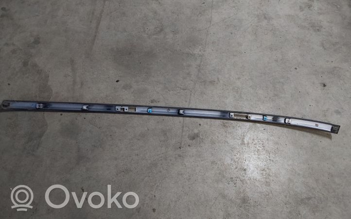 Toyota Avensis T270 Katon muotolistan suoja 7555205030