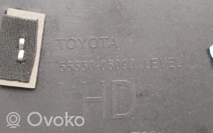 Toyota Avensis T270 Hansikaslokero 5555005090