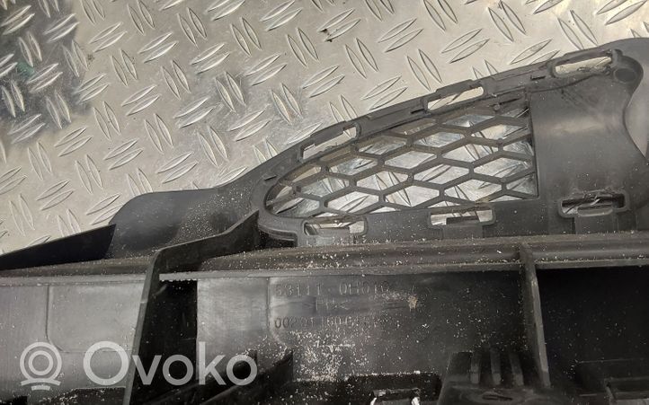 Toyota Aygo AB10 Grotelės viršutinės 531110H010