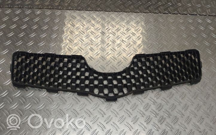 Toyota Yaris Grille calandre supérieure de pare-chocs avant 531110D140